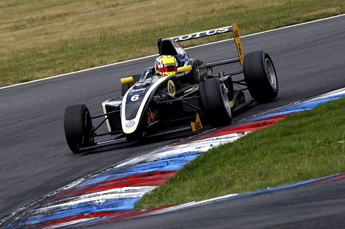 Formule ADAC Indy Dontje Team Lotus